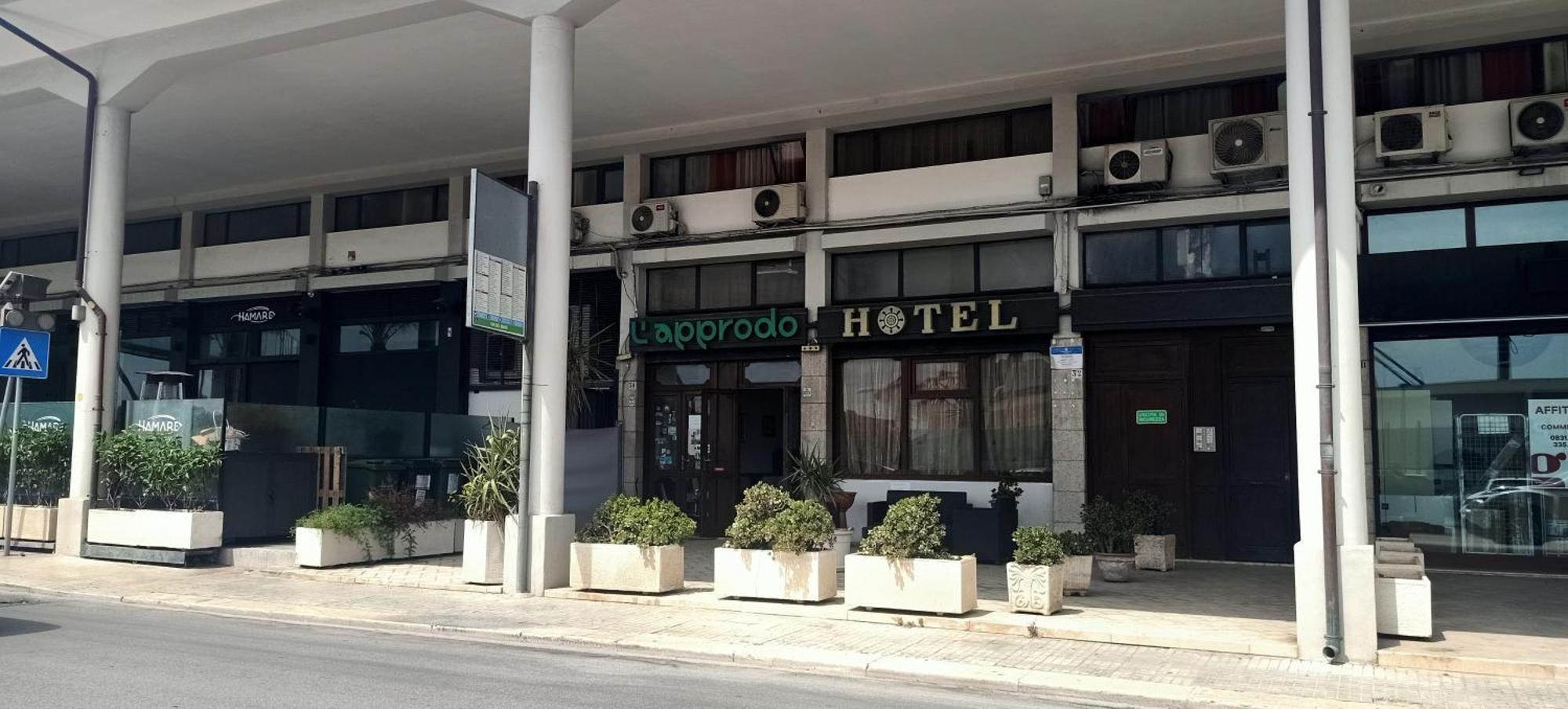 Hotel L'Approdo Bríndisi Exterior foto